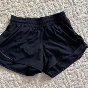 Lululemon Hotty Hot shorts-black-4 inch inseam